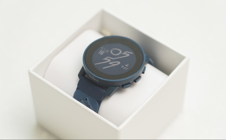 颂拓suunto 9 peak pro智能户外运动手表开箱测评